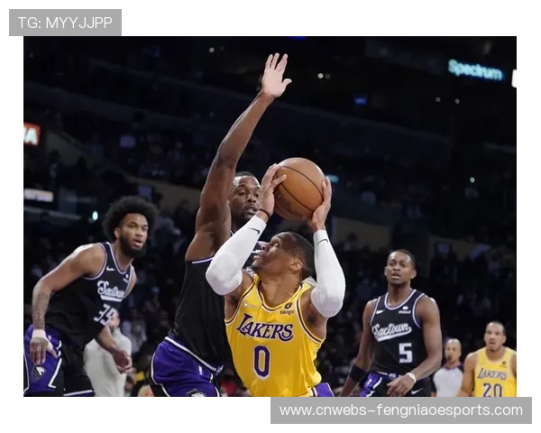 国王主场不敌猛龙，威斯布鲁克空砍23分