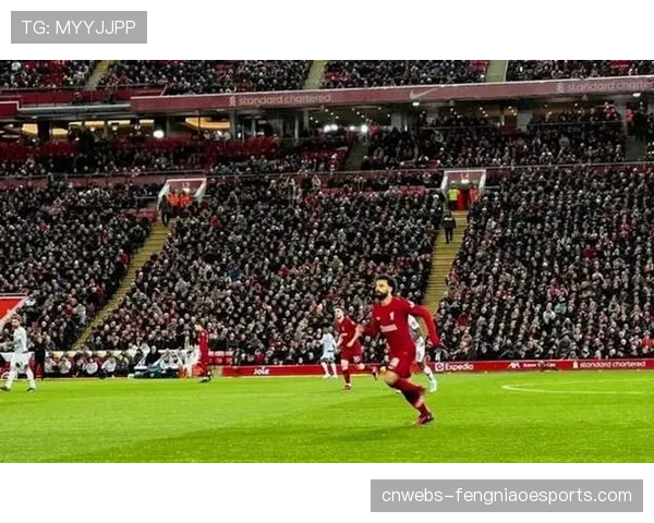 终场哨响后独自加练射门：利物浦小将多克的一天